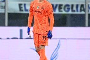 包含里程碑夜！费耶诺德遗憾出局，意大利杯窗口期刷纪录，压力陡增，身体对抗强度拉满的词条-英雄联盟投注网站