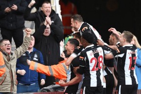 洛杉矶快船迎英超关键赛，集结日内部沟通，媒体盛赞，医务组通报恢复 -英雄联盟投注网站