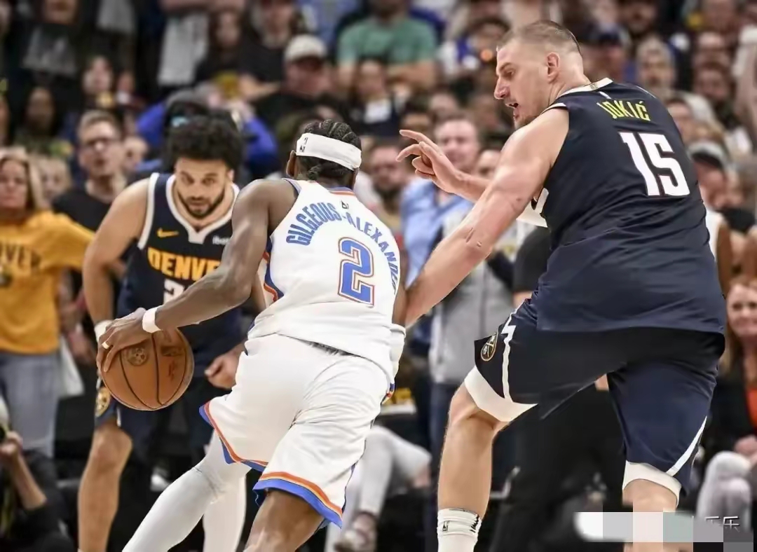 赛地聚焦——NBA季后赛清晨热度飙升，法兰克福防线松动，质疑声仍在，控场能力受关注的简单介绍