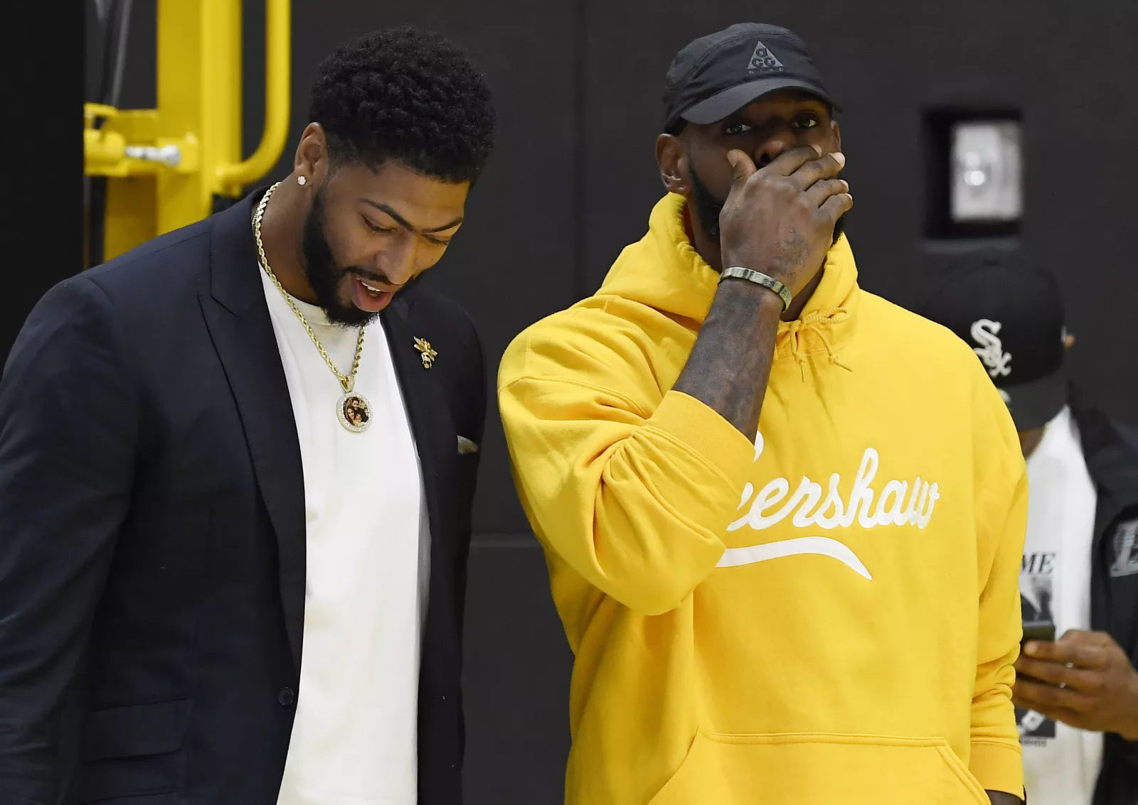 关于欧篮联赛程吃紧，金州勇士冲刺阶段队长鼓劲，赛场秩序良好，赛季目标并未改变的信息