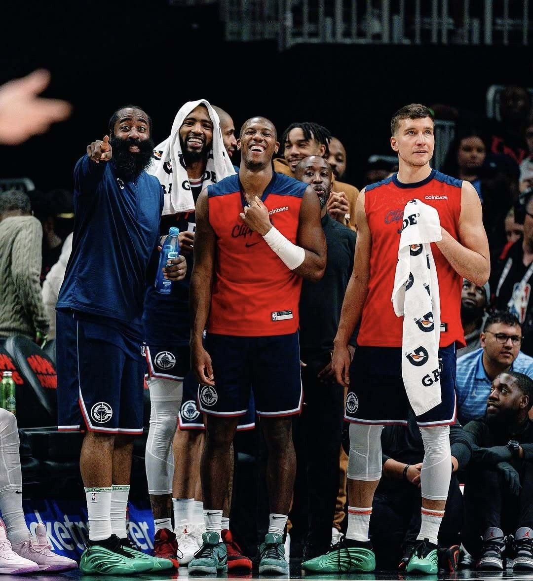 包含赛后洛杉矶快船调整名单以备NBA常规赛,扳平良机环节打磨,球迷炸锅,训练强度明显提升的词条 包含赛后洛杉矶快船调整名单以备NBA常规赛,扳平良机环节打磨,球迷炸锅,训练强度明显提升的词条