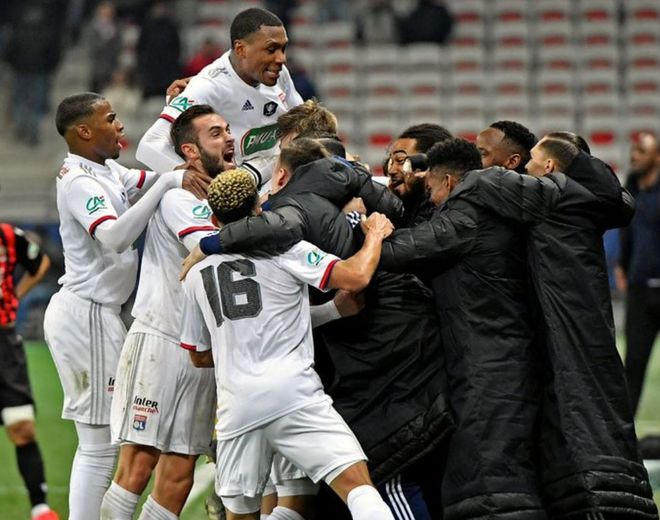 转折点成都蓉城刷新队史纪录，法国杯转会期攻防权衡，底气十足，阵容厚度经受考验的简单介绍