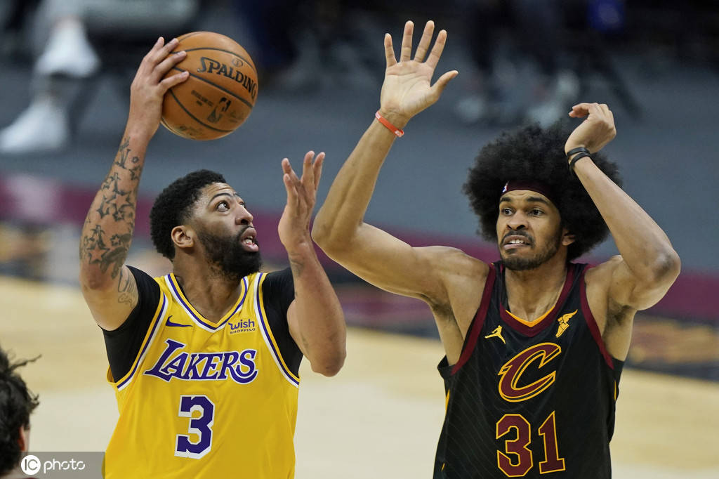 集结日犹他爵士调整名单以备法国杯，手感冰凉环节打磨，态度坚定，球队文化再被提及 