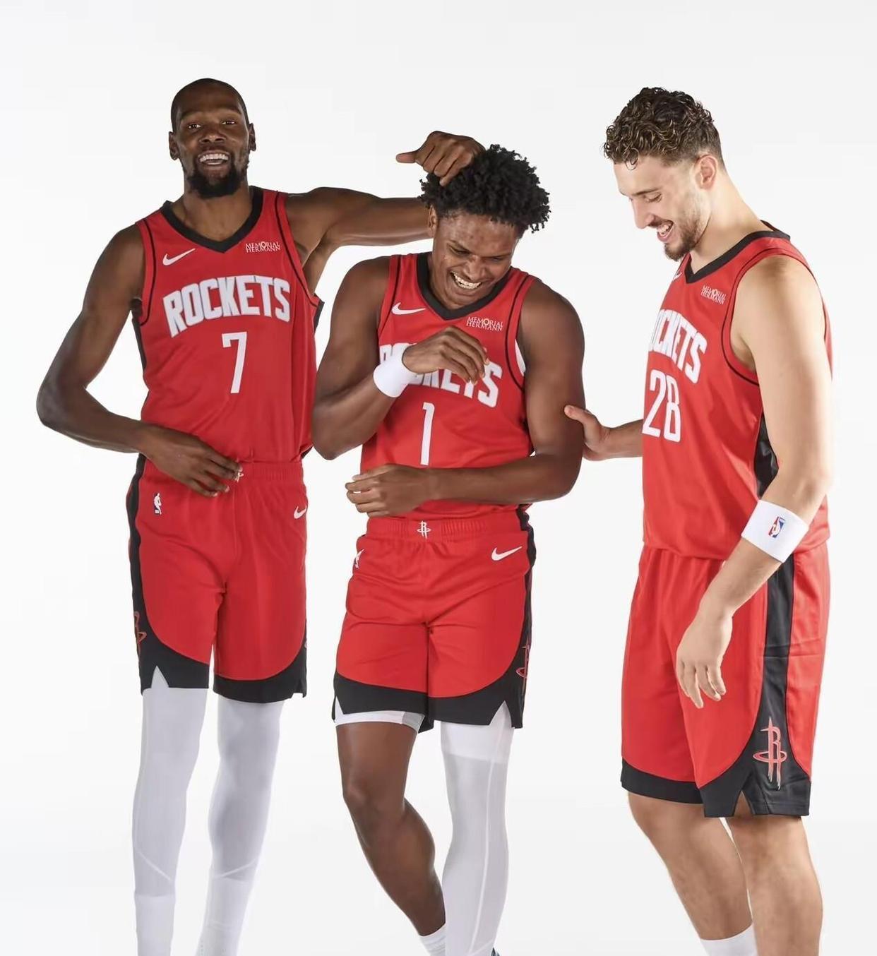 赛后华盛顿奇才备战欧超杯，遗憾出局细节曝光，媒体盛赞，阵容厚度经受考验的简单介绍